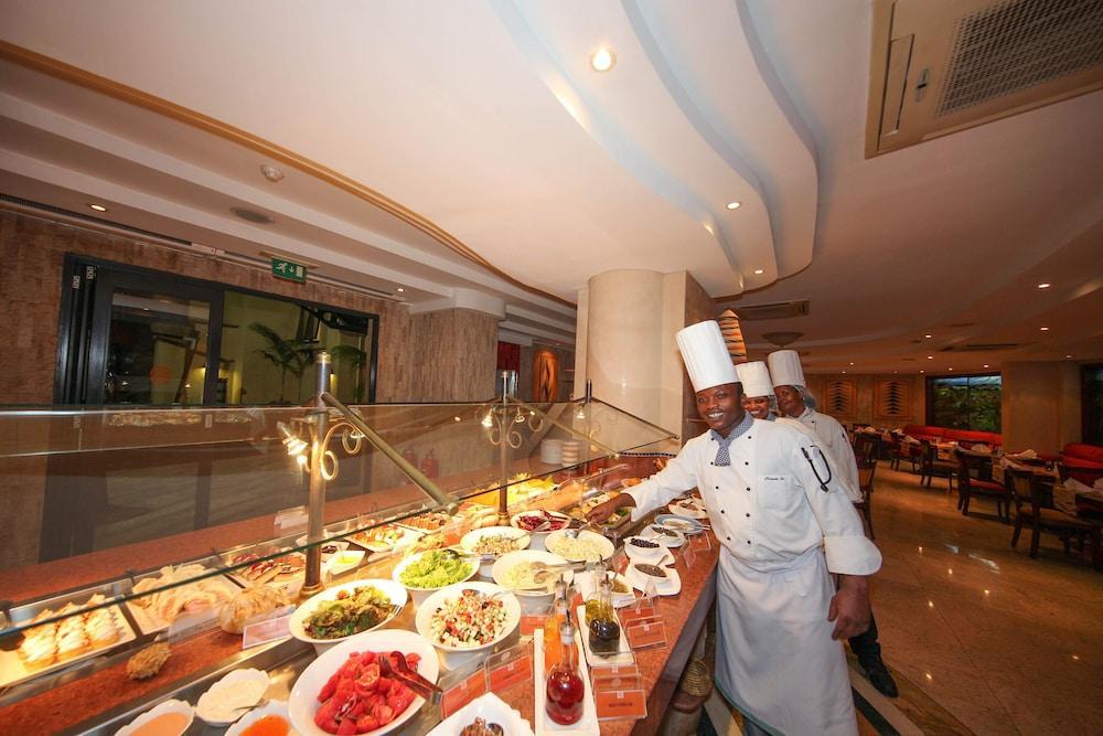 Kigali Serena Hotel Zewnętrze zdjęcie