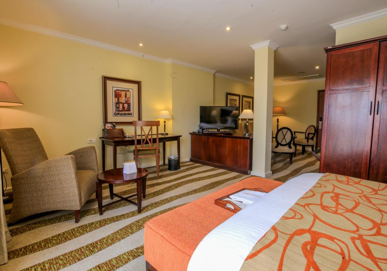 Kigali Serena Hotel Zewnętrze zdjęcie